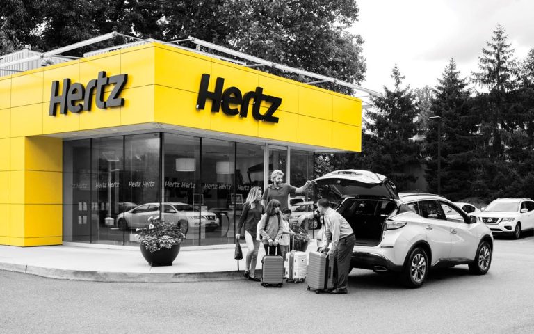 Hertz desembolsa US$4.200 millones para comprar 100.000 carros eléctricos de Tesla