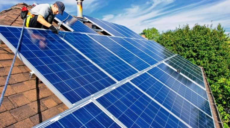 La mitad de proyectos de paneles solares podrían cancelarse en 2022