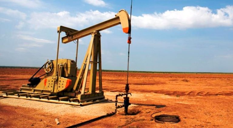 El petróleo de Texas abre con un descenso del 0.27 %, hasta US$89.42