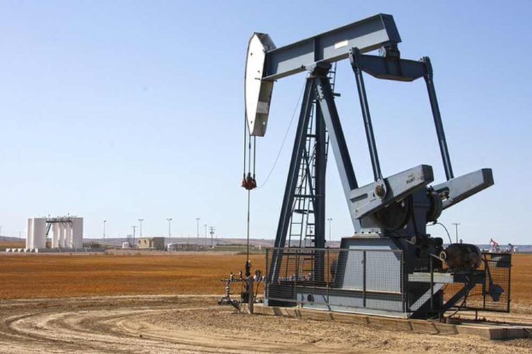 El petróleo de Texas abre con una subida del 3.5 %, hasta US$111.43 el barril