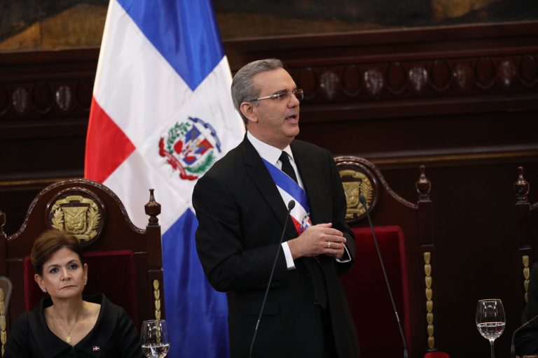 Presidente Abinader asegura “resultados de Refidomsa del año 2021 superan por mucho los del 2019”