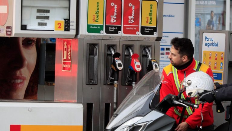 La gasolina en EEUU alcanza precios no vistos desde el 2008