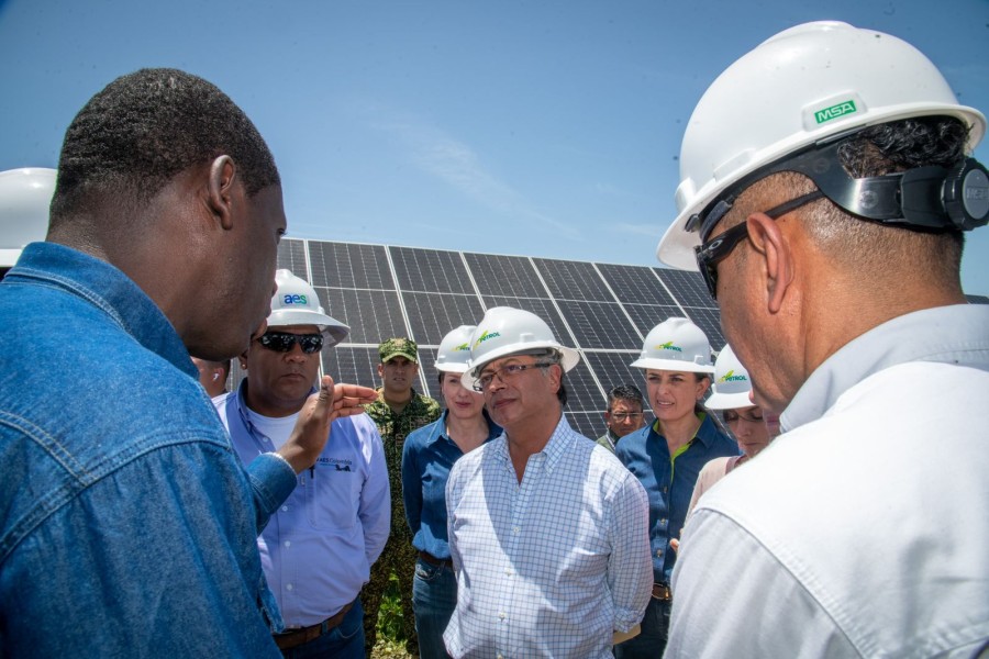 Gustavo Petro, presidente de Colombia un abanderado de las fuentes de energías renovables para mitigar efectos del cambio climático.