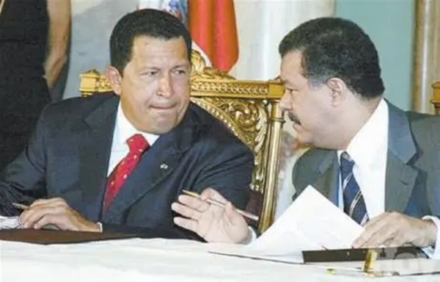 El presidente de Venezuela Hugo Chávez junto a su homólogo, Leonel Fernández de República Dominicana se caracterizaron por impulsar relaciones bilaterales basadas en la cooperación energética. 