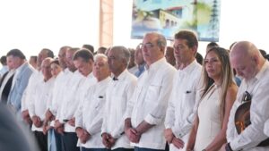 Presidente Luis Abinader encabeza inauguración de la Línea de transmisión 345 Kv de Energía 2000 en Manzanillo.