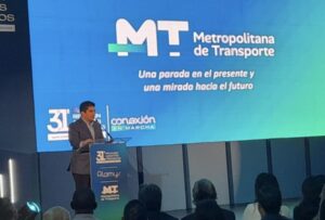 Jhael Isa Taveras presentó los avances del Sistema Integrado de Transporte durante ALAMYS 2026. (Fuente externa).