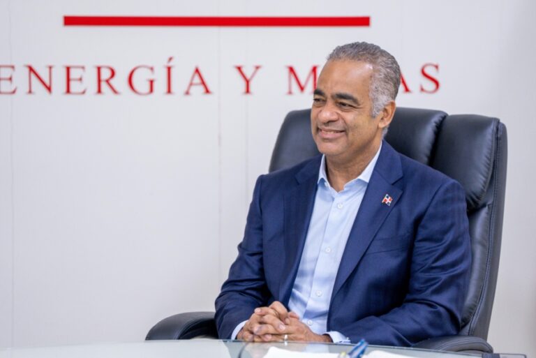 Joel Santos asume el CUED con pérdidas eléctricas de 38.9%