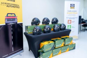 Santo Domingo Motors y Yamaha entregan 150 cascos homologados al Intrant